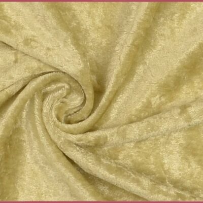 Hermostunut velour samppanjassa