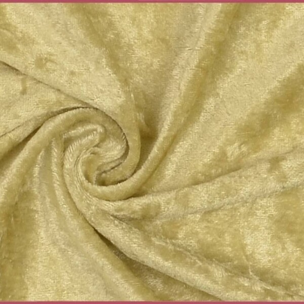 Nervous velvet in champagne