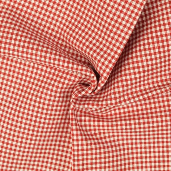 Red gingham with 0.2 cm checks in 100% cotton