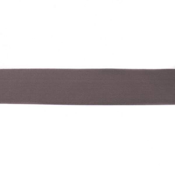 Ensfarvet elastik 40mm i mørk taupe, 4 cm bred, 92% polyamid og 8% elastan