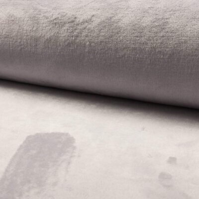 SILVER GREY wellness fleece i lys kølig grå med sølvglans, 850 g/m² – blødt polyesterstof til fritidstøj