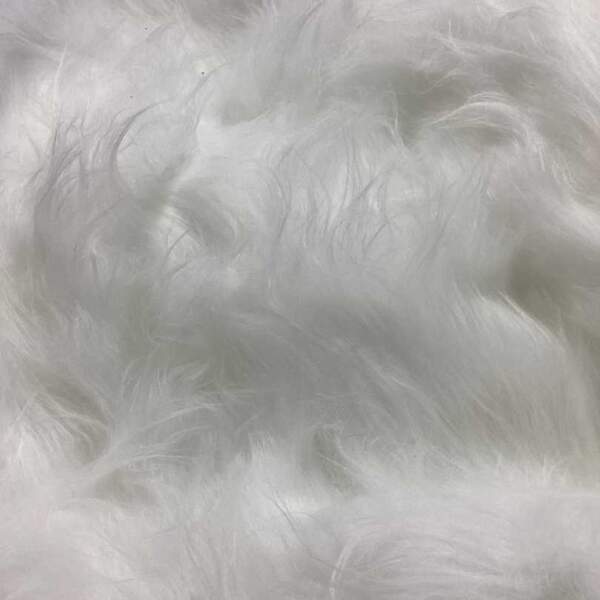 Skaeg-white.jpg White long-pile faux fur 450 g/m² 150 cm 4 cm pile