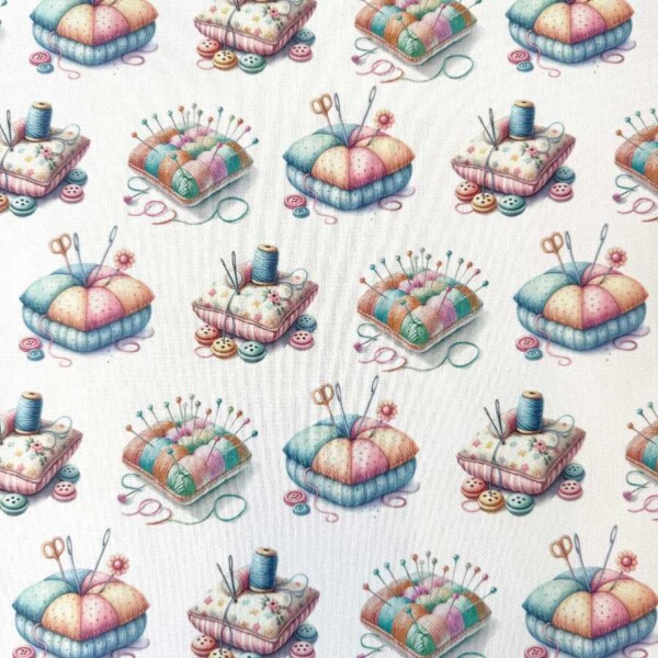Patchwork stof med nålepude motiv i 100% bomuld – 145 g/m²
