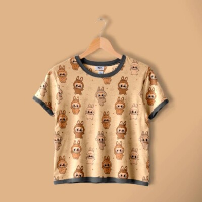 Jersey printti Labubu 2 - ruskea - Image 2