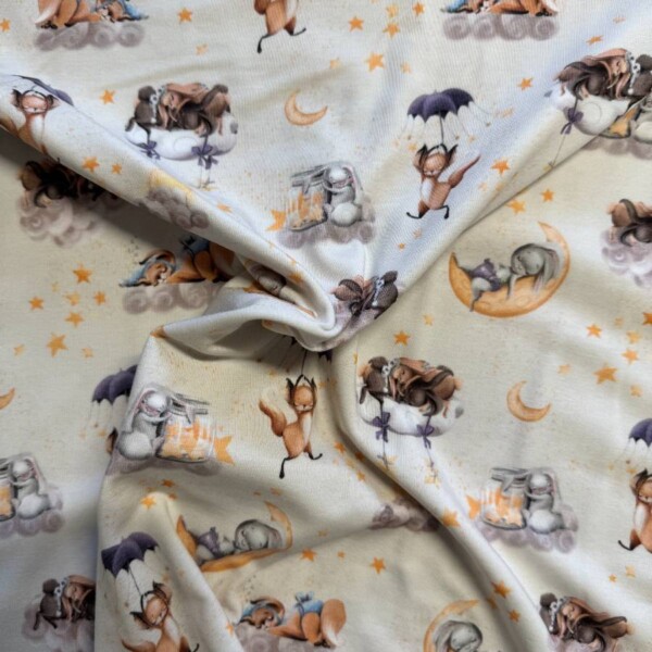 Detaljebillede af museprint på single jersey strikket 95% bomuld og 5% lycra