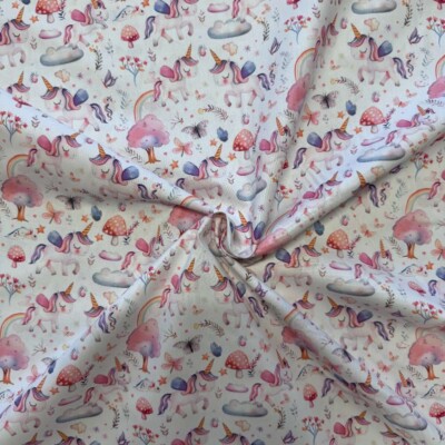 Poplin patchwork stof med søde enhjørninger