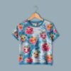 Detalje af frugtprint på blå digitalprint jersey 220 g/m²