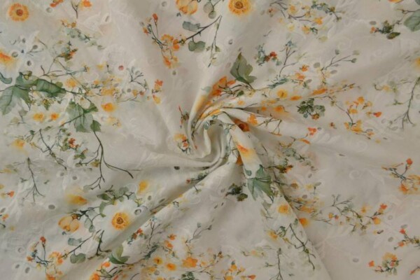 100% bomuld med broderi og blomster i blågul, 145 cm bred