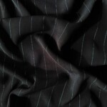 Sort pinstripe foer 120 g/m² 140 cm