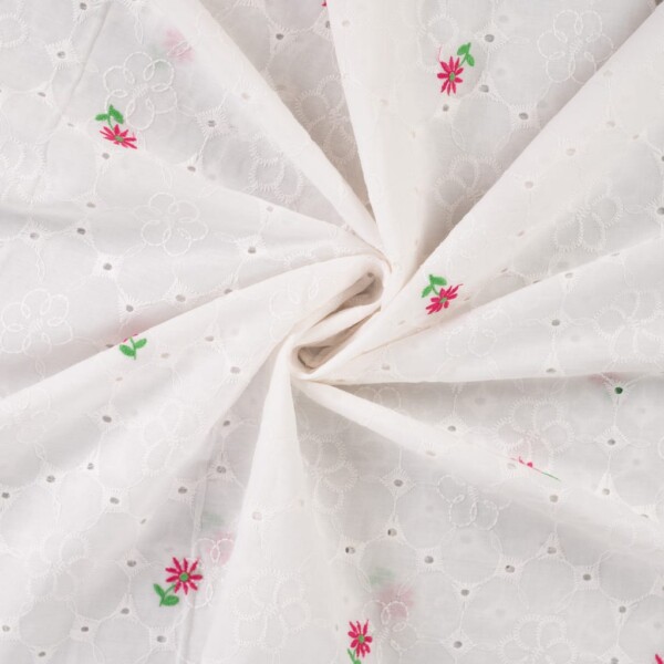 White embroidery cotton in 130 cm width for lightweight garments