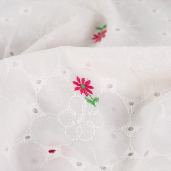 Embroidery cotton flowers white set in full flat
