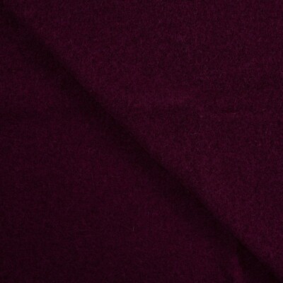 Yksityiskohta violetista villaa olevasta bouclé-rakenteesta