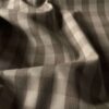 Kudottu puuvillacanvas gingham-ruuduilla navy ja offwhite