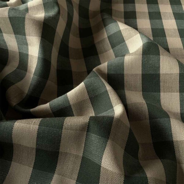 Hiekka/offwhite gingham-ruutu puuvillakankaalla, leveys 140 cm