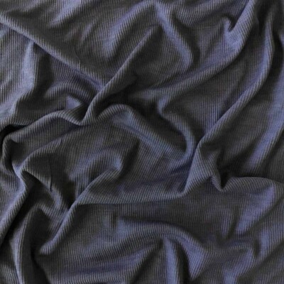 Sininen merinovilla-silkki jersey 1x1 rib, tekstuurin yksityiskohta