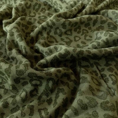 1x1 rib structure on merino wool silk jersey in green