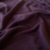 Violetti 1x1 rib merinovilla-silkki jerseyssä selkeillä pystyurilla