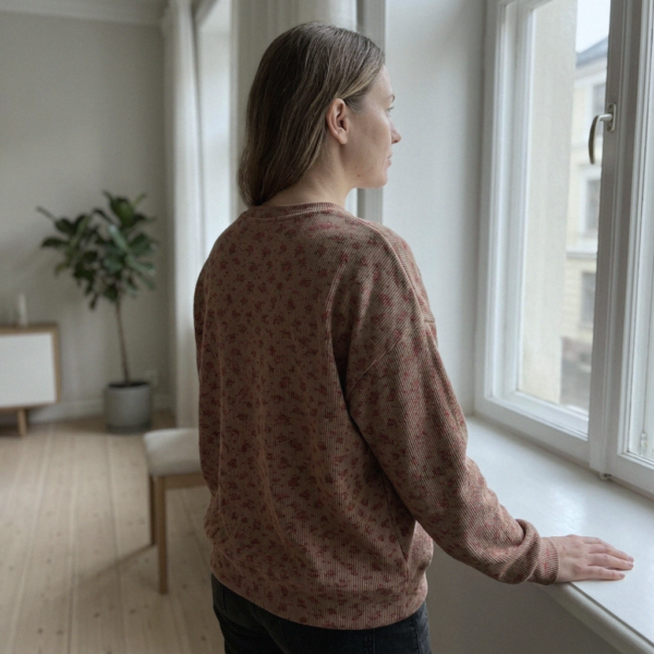 Overflade på merinould silke jersey med ribstruktur og print