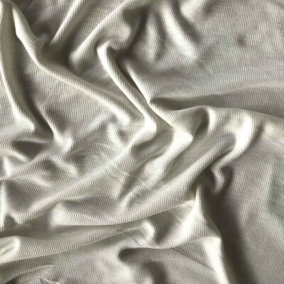 Offwhite 100% merinovillajersey 200 g/m², yksityiskohta