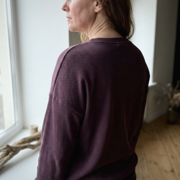 Blomme merinould/silke ribjersey stræk og overflade
