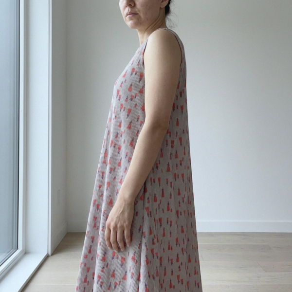 Overflade og printskarphed på merinould/silke ribjersey med tulipaner