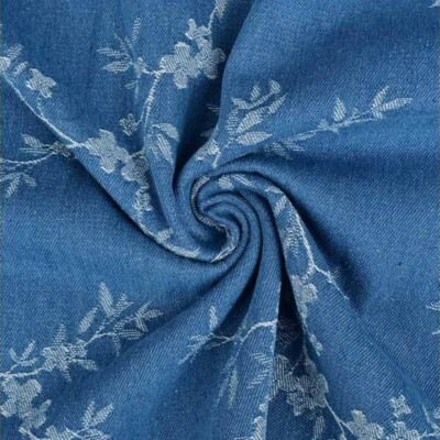 Yksityiskohta: Denim-jacquard -- Kukkivat oksat farkunsininen, kudottu kuvio