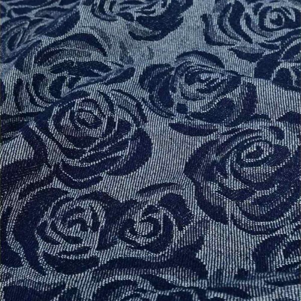Denim Jacquard Roses navy blue -- jacquard-woven denim fabric 330 g/m²