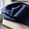 Anorakstof i midnatsblå, twill i polyester og bomuld