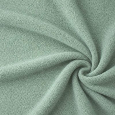 Harmaanvihreä lammasfleece, 100% polyesteriä, 240 g/m²